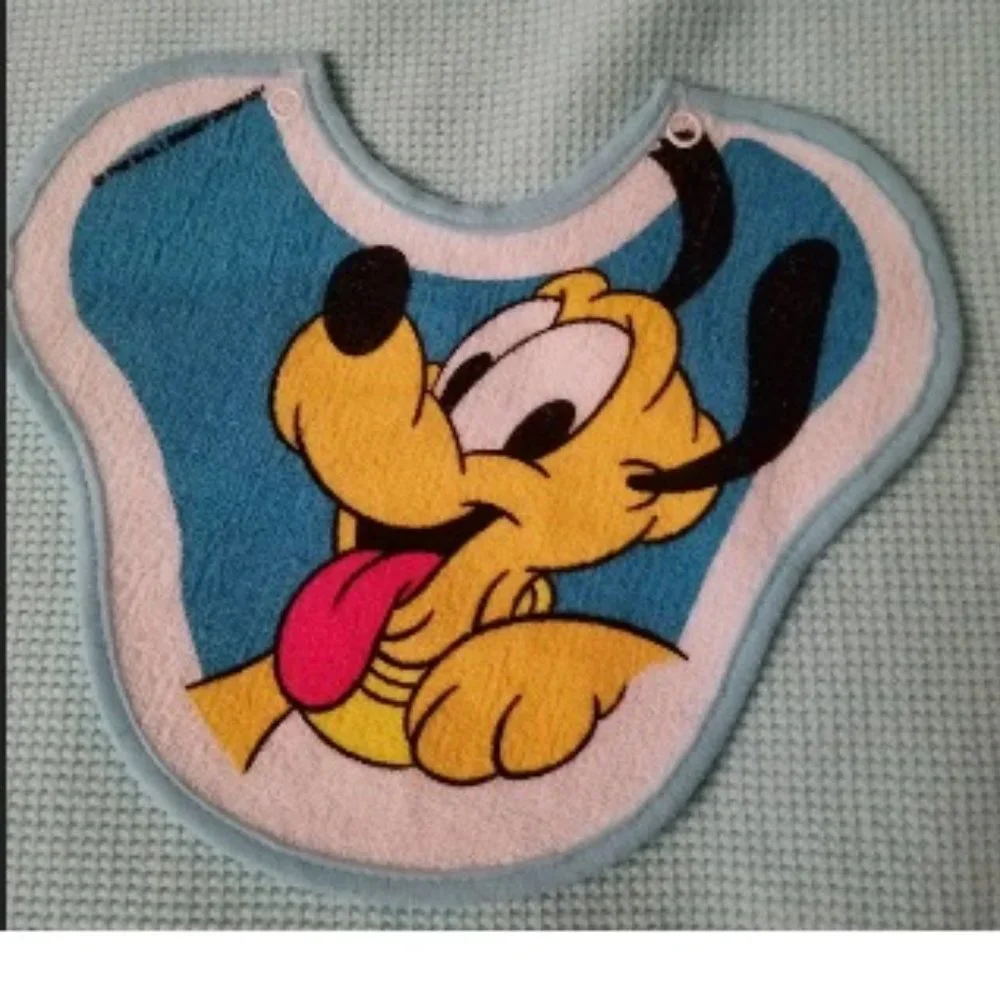 NEW Baby Bib Walt Disney Baby Pluto (Size: 9 inches Wide x 8 inches Long)